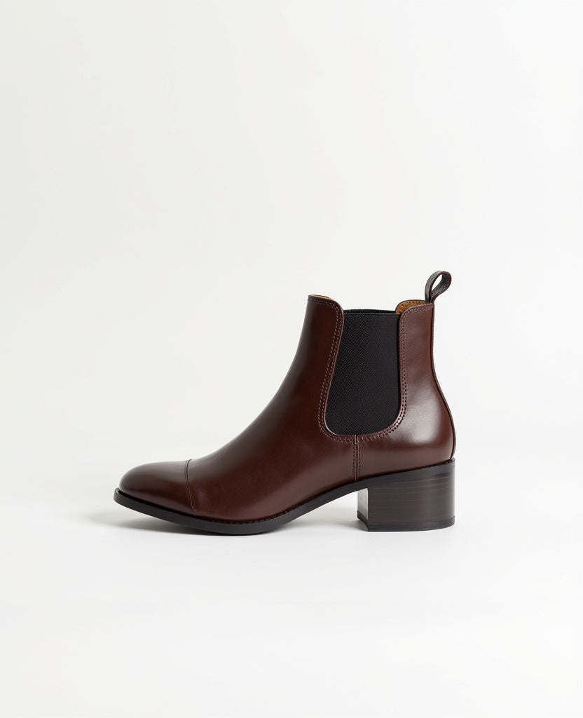 chelsea-boot-chocolate-side