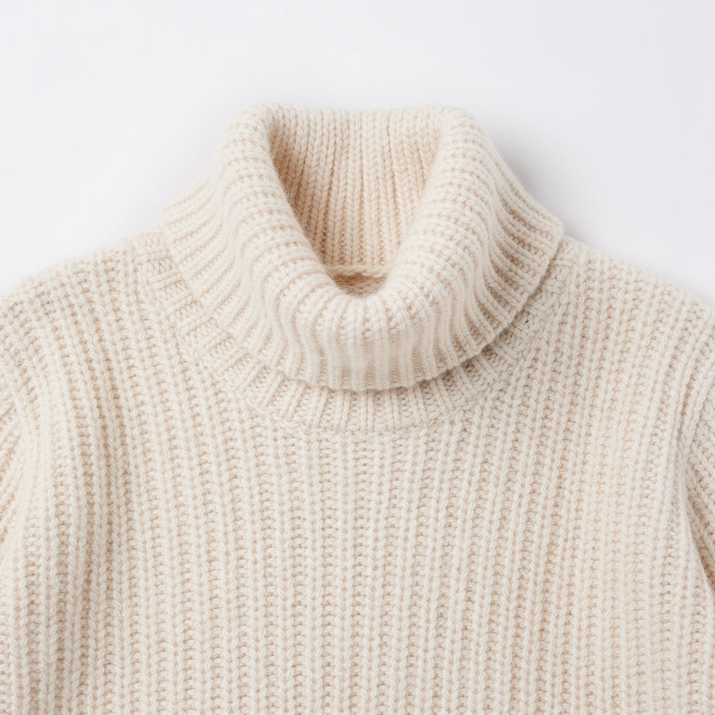 chunky-roll-neck-sweater-cream-detail